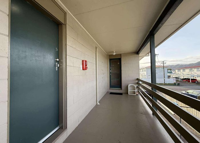  at 5/15 Tama Street, Alicetown, Lower Hutt, Wellington