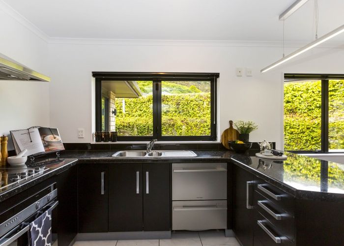  at 58 King Charles Drive, Kingsley Heights, Upper Hutt