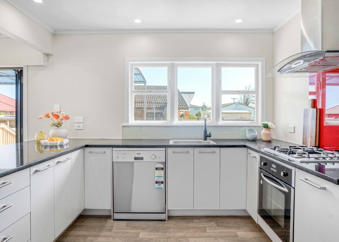  at 1/273 Massey Road, Mangere East, Manukau City, Auckland