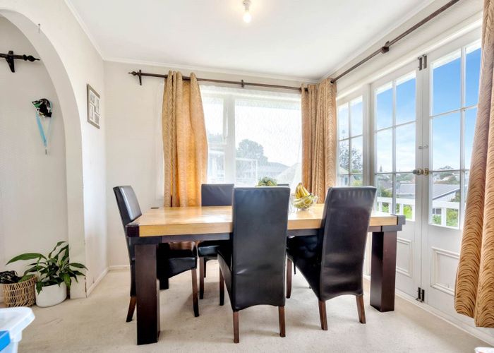  at 13 Kennedy Avenue, Forrest Hill, Auckland