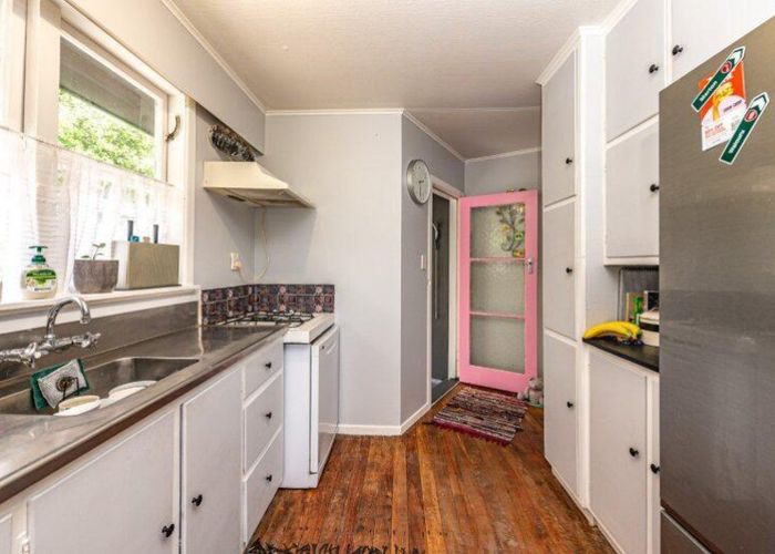  at 64 Wikitoria Road, Putiki, Whanganui, Manawatu / Whanganui