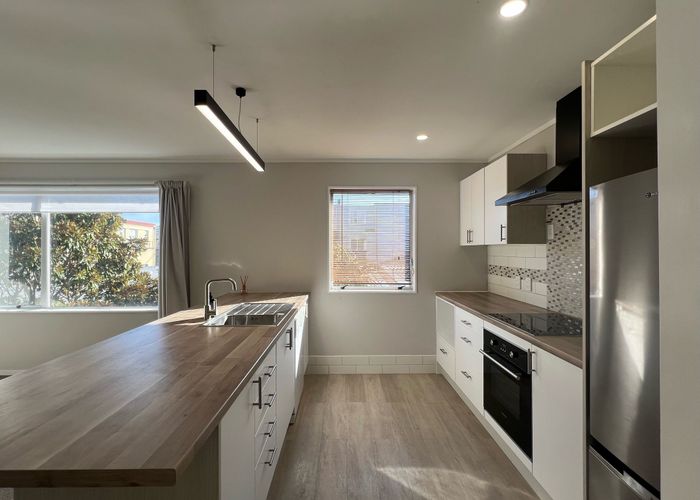  at 2/193 Jackson Street, Petone, Lower Hutt