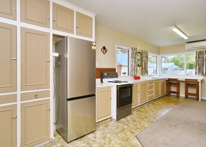  at 18 Farrington Avenue, Bishopdale, Christchurch