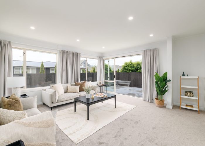  at 6 Lake Terrace Road, Burwood, Christchurch