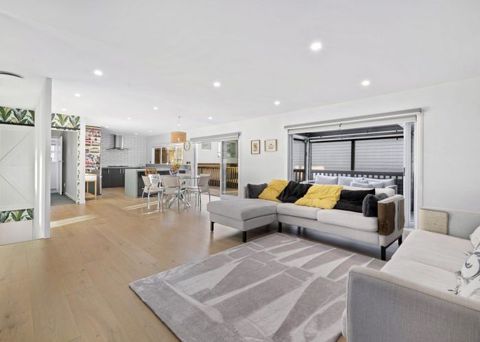 at 37A Bradbury Road, Botany Downs, Manukau City, Auckland