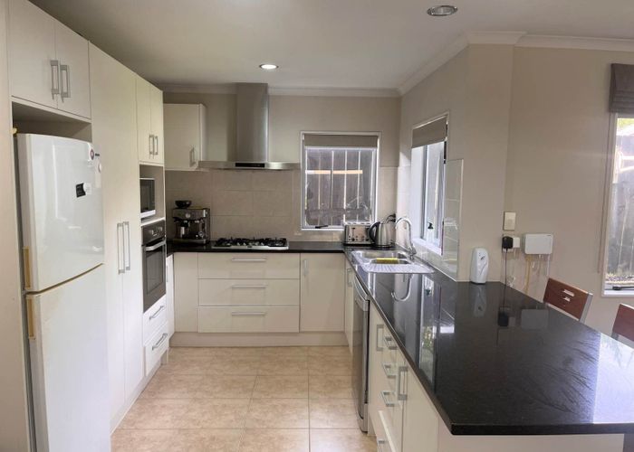  at 8A Saltaire Street, Avondale, Auckland City, Auckland