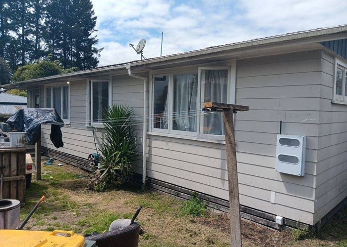  at 22 Gordon Road, Western Heights, Rotorua
