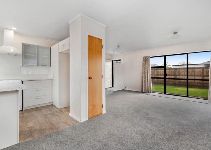  at 4B Alice Avenue, Orewa, Rodney, Auckland