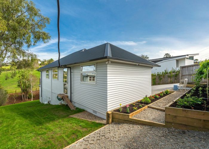  at 31 Apirana Avenue, Glen Innes, Auckland