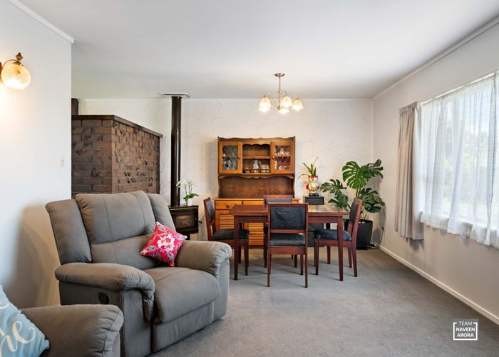  at 2/23 Berwyn Avenue, Takanini, Papakura, Auckland