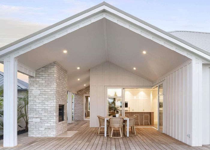  at 206 Ranginui Road, Welcome Bay, Tauranga, Bay Of Plenty