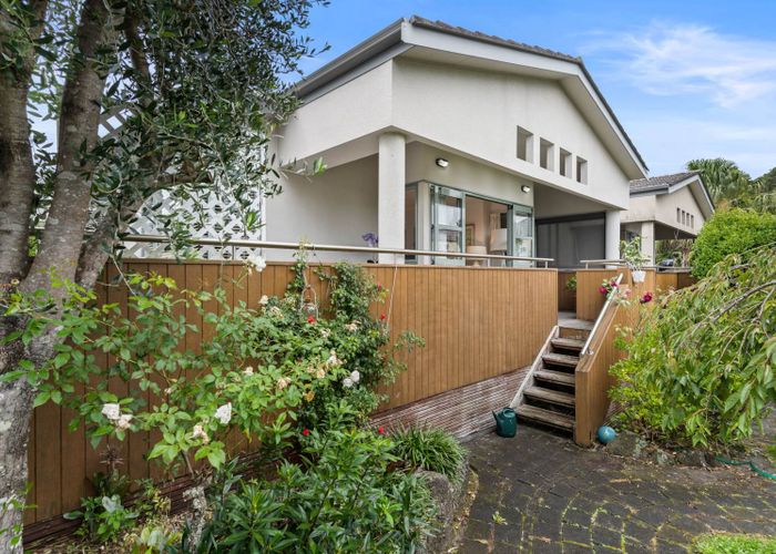  at 5/17 Matata Street, Blockhouse Bay, Auckland