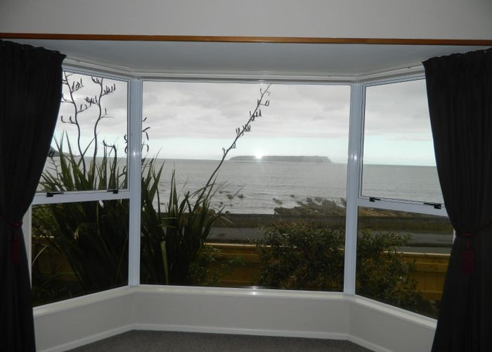  at 33 Sunset Parade, Plimmerton, Porirua