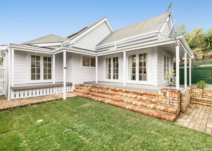  at 100 Jervois Street, Dargaville