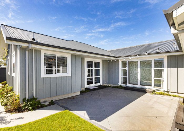  at 96 Leistrella Road, Cashmere, Christchurch City, Canterbury