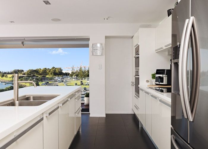  at 303/50B Cross Road (The Nautilus), City Centre, Tauranga, Bay Of Plenty