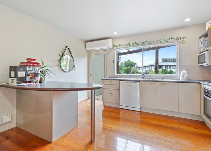  at 202D Hinemoa Street, Birkenhead, North Shore City, Auckland
