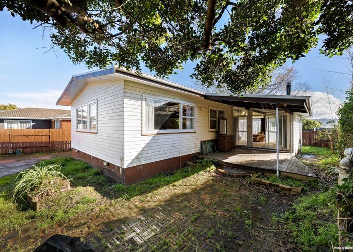  at 112 Muir Avenue, Mangere Bridge, Manukau City, Auckland