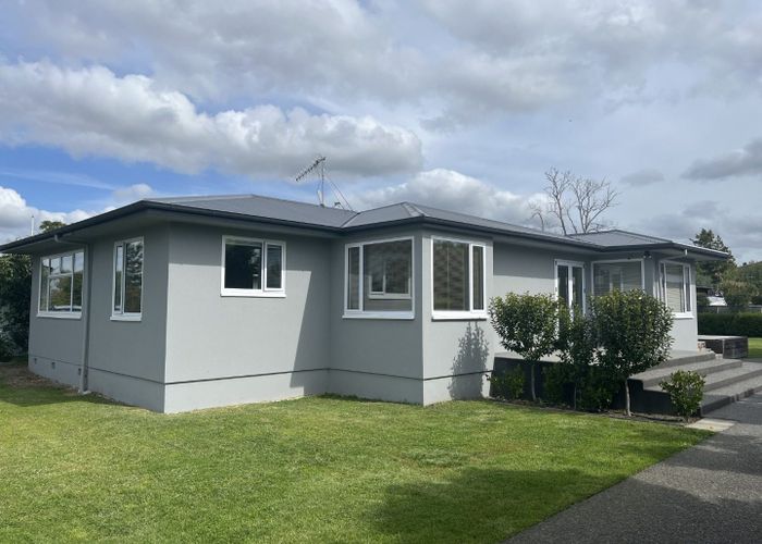  at 3 Hammond Road, Taradale, Napier