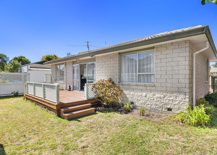  at Flat 2/4 Bromley Road, Bromley, Christchurch City, Canterbury