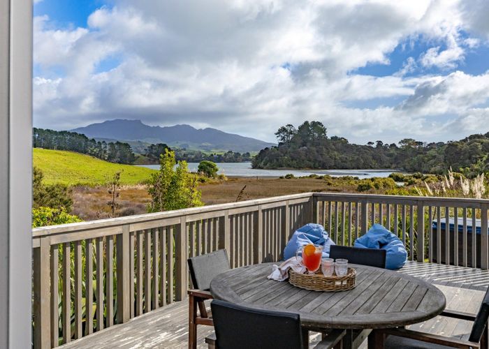  at 25 Robertson Street, Raglan, Raglan