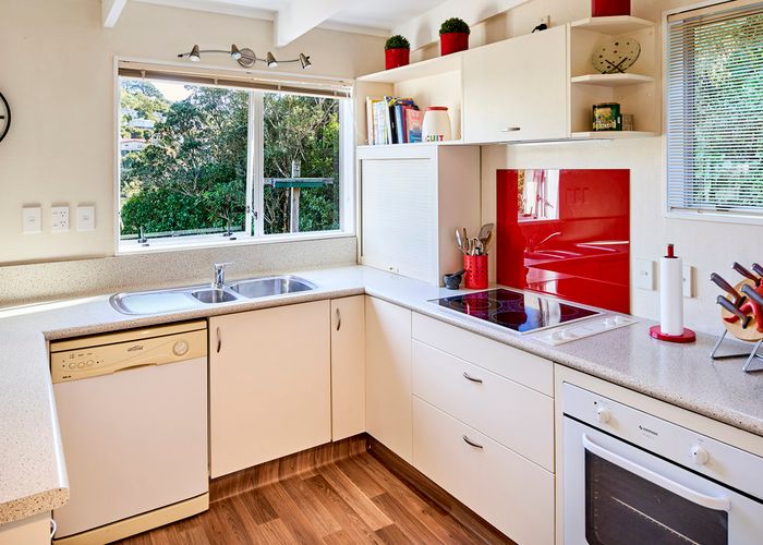  at 5 Robert Street, Newlands, Wellington