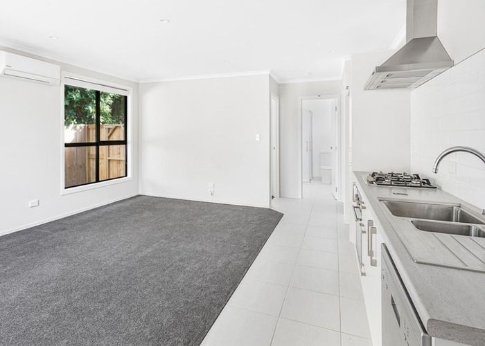  at 1/11 Matthews Crescent, Melville, Hamilton