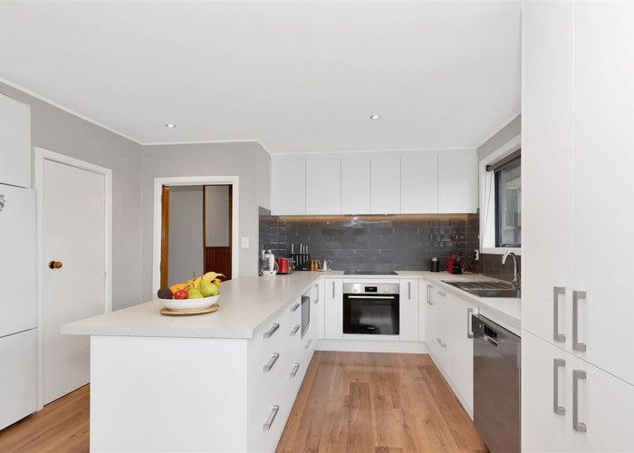  at 54 Winters Road, Redwood, Christchurch