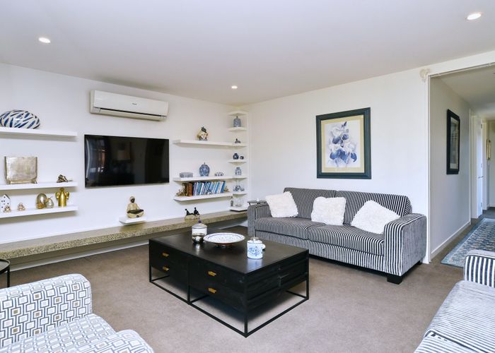  at 102 Hills Road, Edgeware, Christchurch City, Canterbury