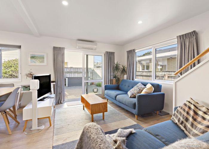  at 4 Rua Street, Lyall Bay, Wellington