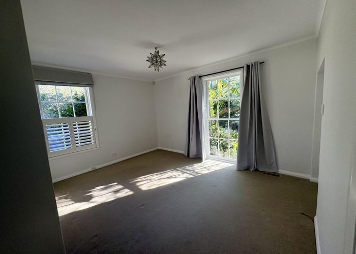  at 2 St Leonards Road, Hauraki, North Shore City, Auckland
