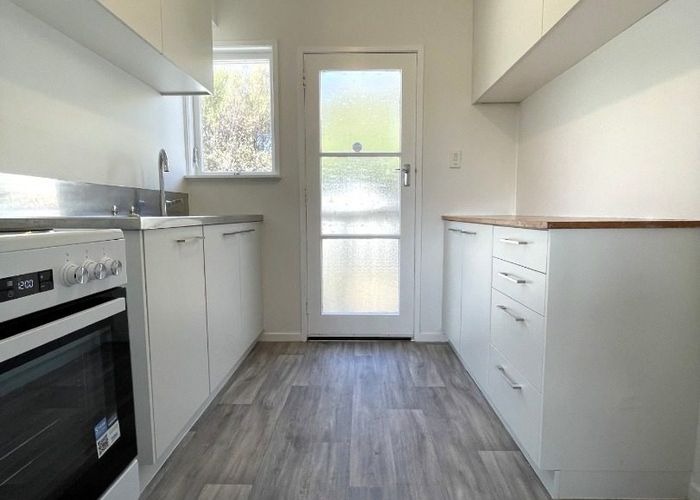  at 2/219 Swanson Road, Henderson, Auckland