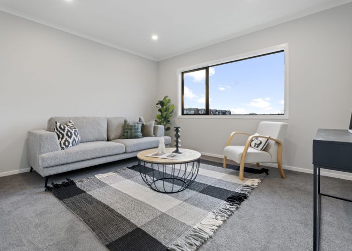  at 9 Earp Crescent, Chartwell, Hamilton