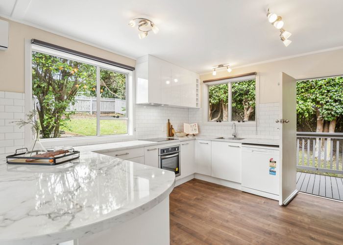  at 10 Kawaka Street, Titirangi, Waitakere City, Auckland