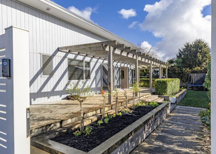  at 14 George Street, Riverhead, Riverhead