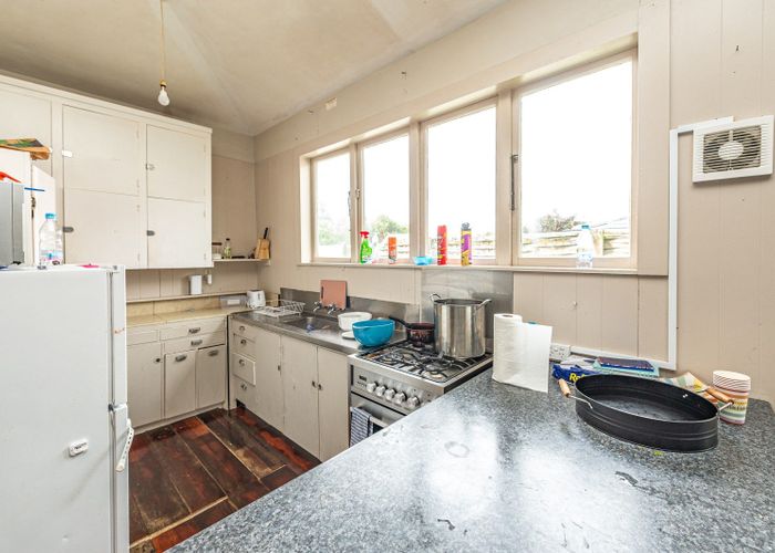  at 16 Aotea Street, Castlecliff, Whanganui, Manawatu / Whanganui