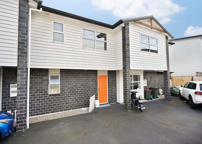  at 5/16C Hogan Street, Hillcrest, Hamilton, Waikato