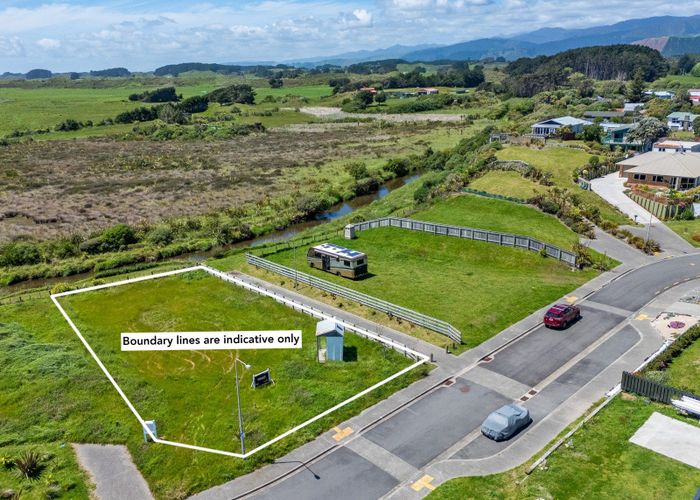  at 13 Seagrass Place, Otaki Beach, Kapiti Coast, Wellington