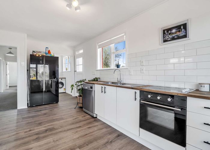  at 6 Pratley Crescent, Hampstead, Ashburton, Canterbury