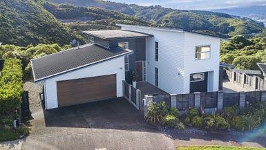  at 15 Bendigo Grove, Newlands, Wellington