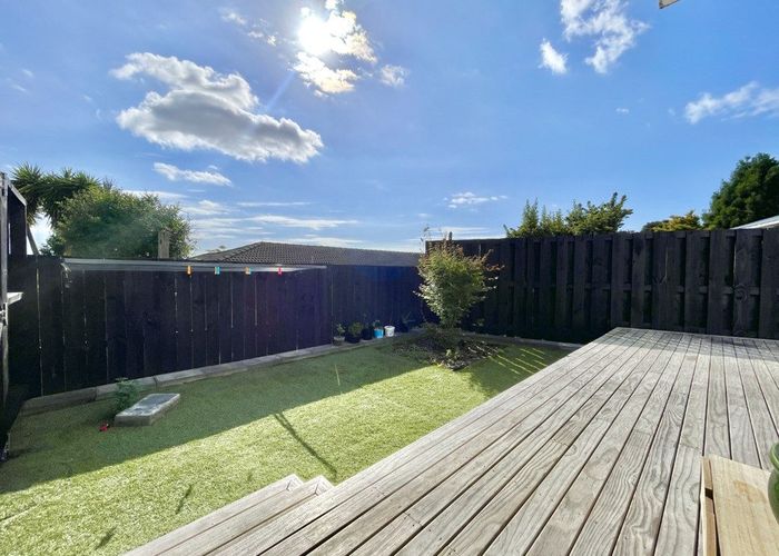  at 9/144 Titirangi Road, New Lynn, Waitakere City, Auckland