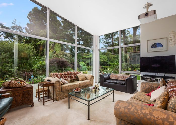  at 82 Blue Mountains Road, Pinehaven, Upper Hutt