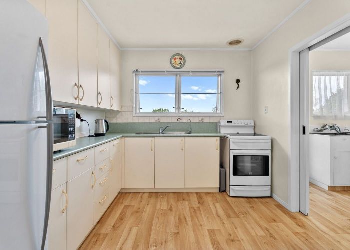  at 1/30 Pegler Drive, Howick, Auckland