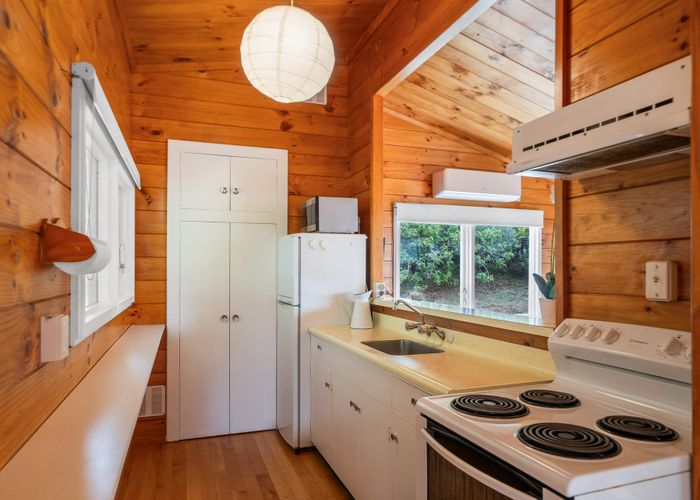  at 18 William Street, Waikanae Beach, Waikanae
