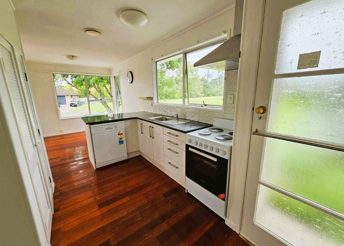  at 15 Pixie Place, Pakuranga Heights, Manukau City, Auckland