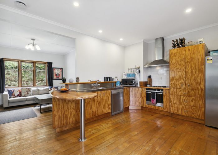  at 2 Kitchener Terrace, Johnsonville, Wellington
