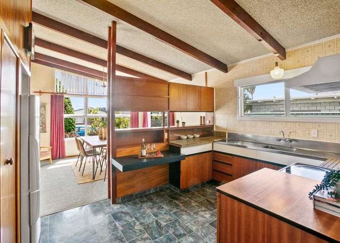  at 3 Cumberland Street, Merrilands, New Plymouth, Taranaki
