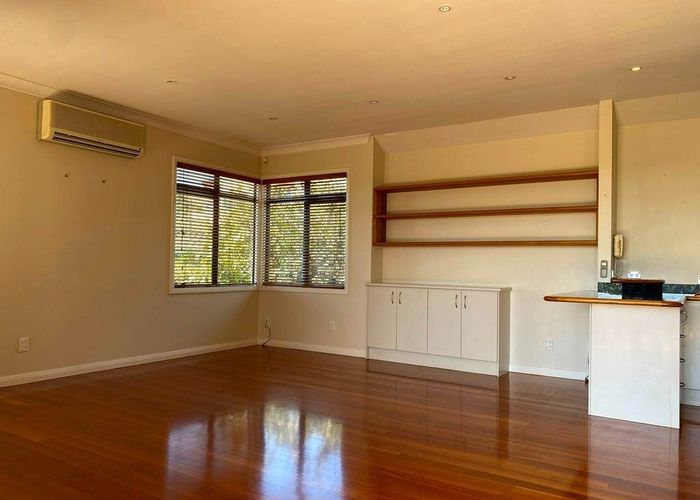  at 34 Nihill Crescent, Mission Bay, Auckland