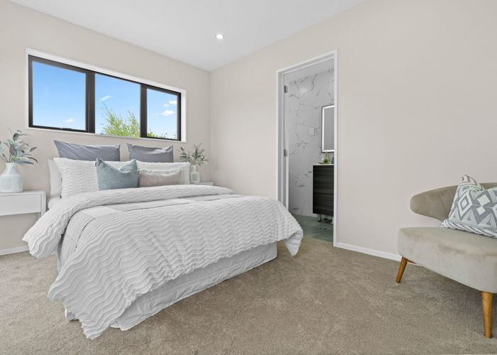  at 8/18 Hutchinsons Road, Bucklands Beach, Manukau City, Auckland