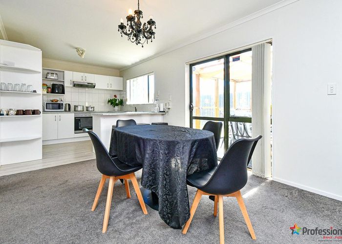  at 6 Chayward Place, Mangere, Manukau City, Auckland
